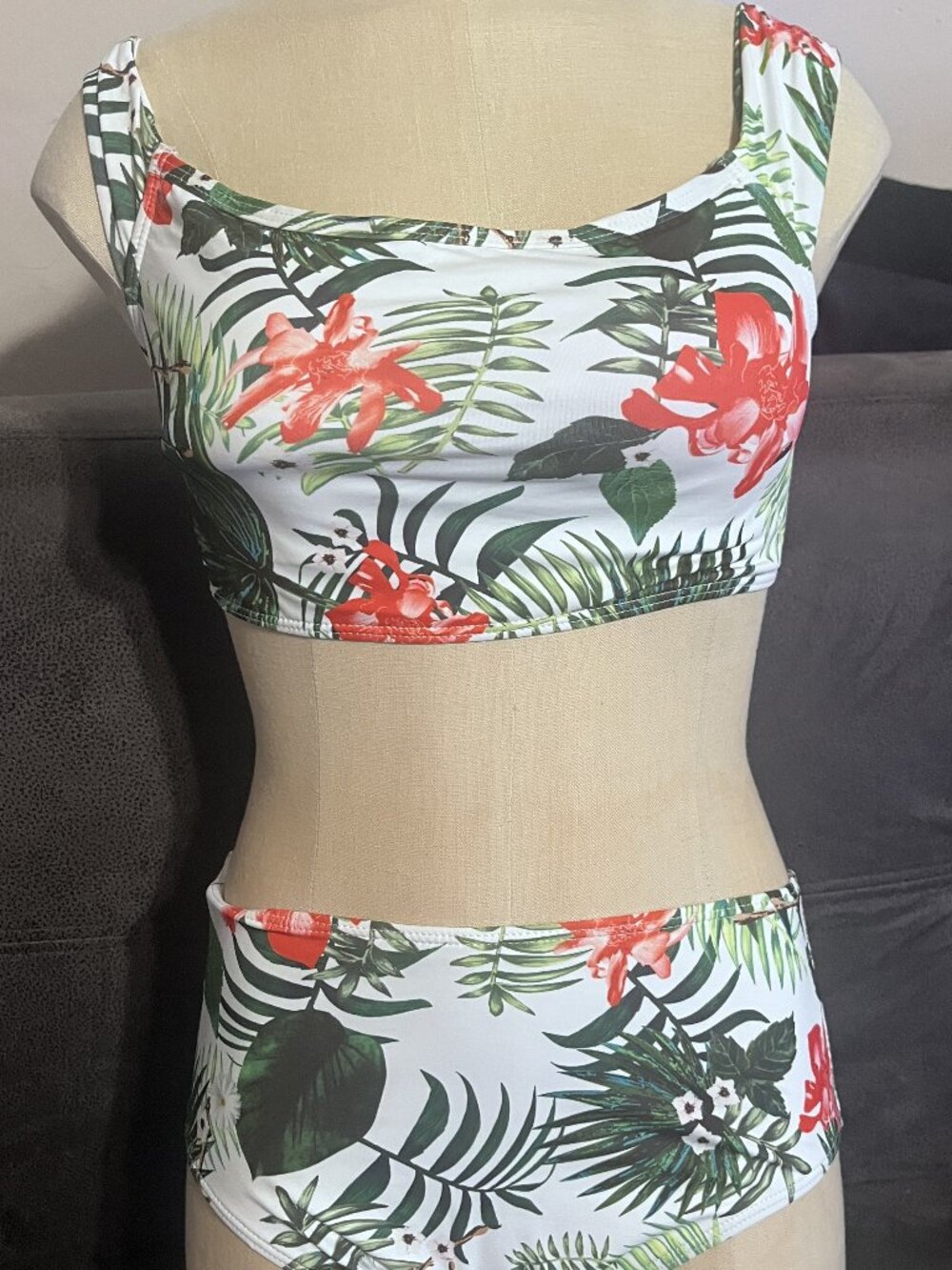 NEW Bloom Muse 2 Piece Women's Swimsuit Bikini w Tropical Flowers Size Small